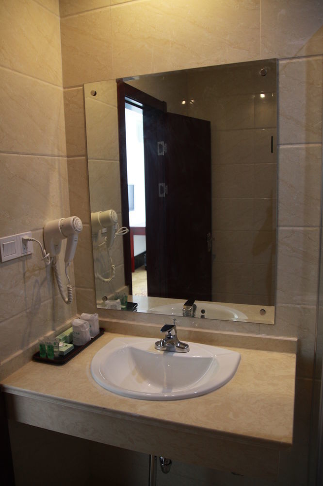 Shanghai Shuiting Holiday Hotel 외부 사진